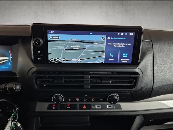 Vehicle image 11 Vehicle image 11