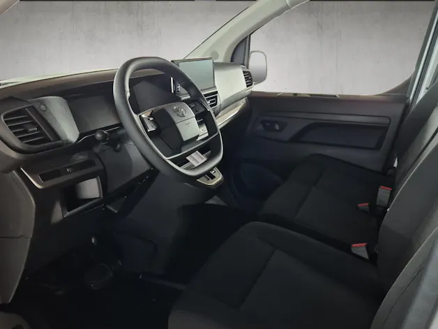 Toyota PROACE Van L1 2.2 D Advanced