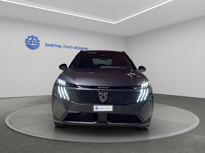 Vehicle image PEUGEOT 5008