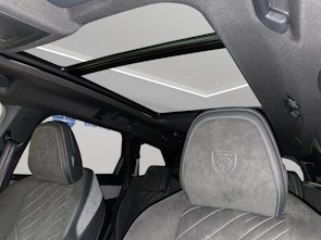 Vehicle image PEUGEOT 5008 1.6 PHEV GT