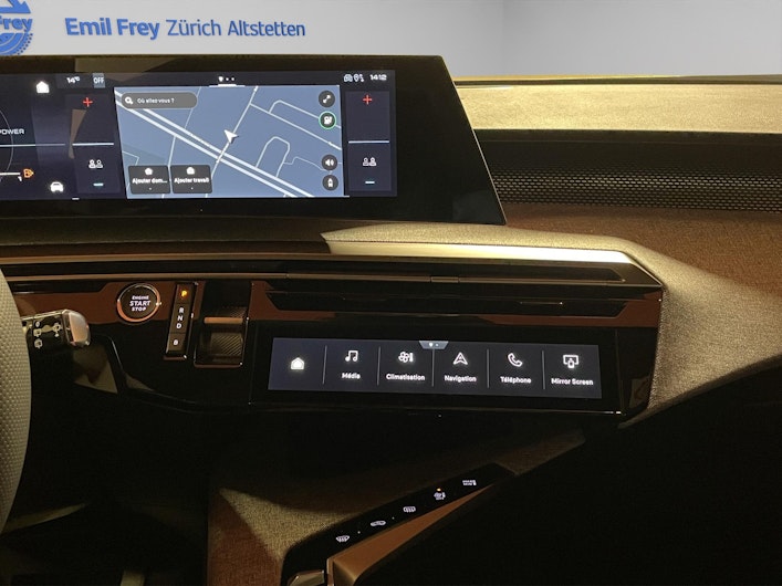 Vehicle image PEUGEOT 5008