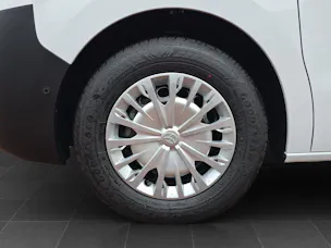 Toyota PROACE Van L1 75KWh Advanced