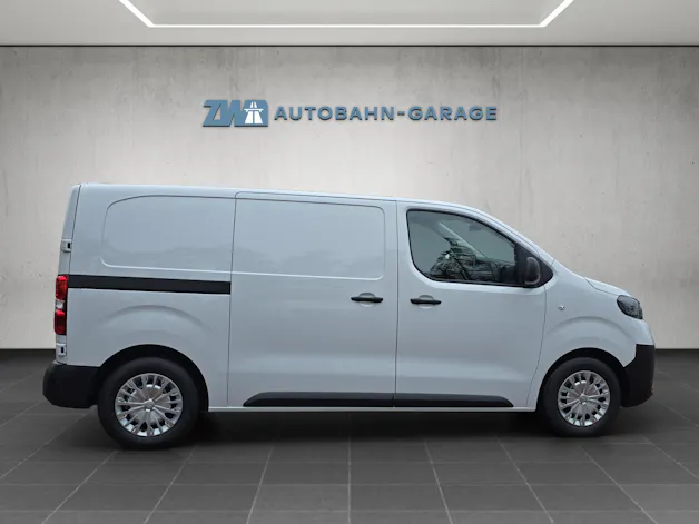 Toyota PROACE Van L1 75KWh Advanced