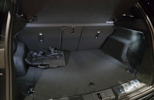 Vehicle image 3 Vehicle image 3