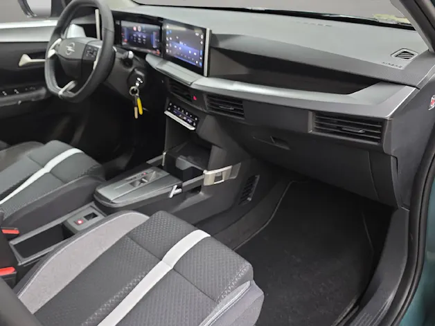 Opel Frontera 1.2 T HEV 145 GS 7-Plätzer
