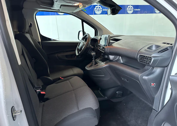 immagine del veicolo 3 immagine del veicolo 3