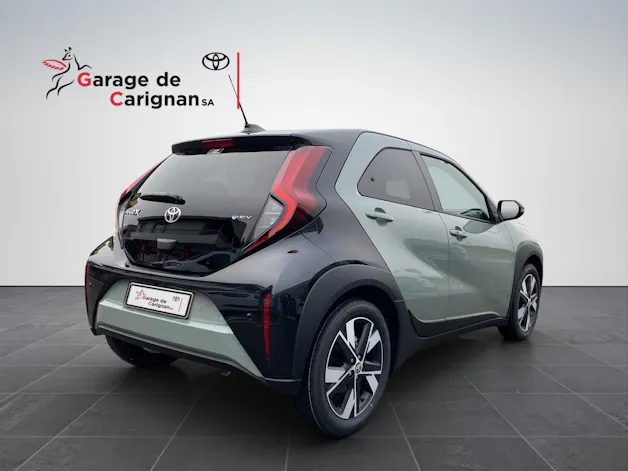 Toyota Aygo X 1.5 VVT-i HSD Trend