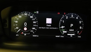 Vehicle image LAND ROVER Discovery Sport 1.5 T 300e R-Dynamic SE