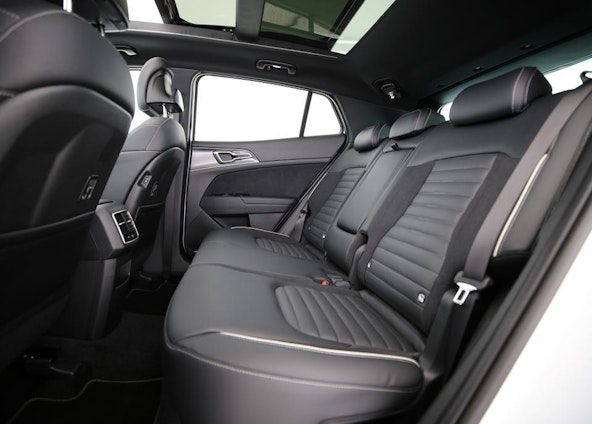 Vehicle image 8 Vehicle image 8