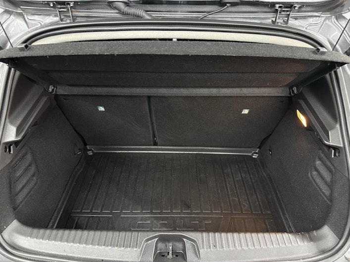 Vehicle image MITSUBISHI COLT