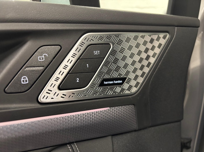 Vehicle image BMW 2 SERIES