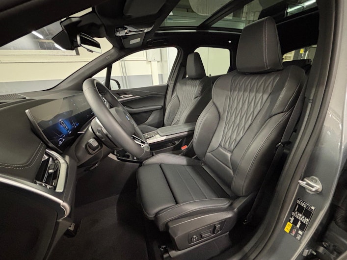 Vehicle image BMW 2 SERIES