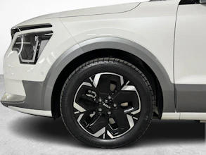 https://vehicle.imgix.net/4140955/70721c5c-3806-441c-9f18-1646bba91342.jpg