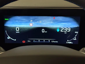 https://vehicle.imgix.net/4140955/da41774e-6baf-4009-8418-f1b028f4b77a.jpg