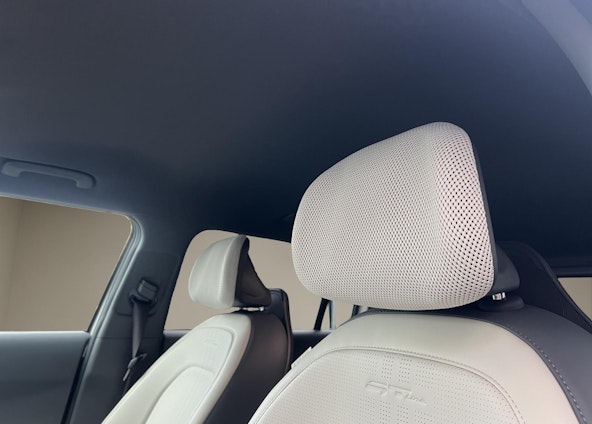 Vehicle image 9 Vehicle image 9