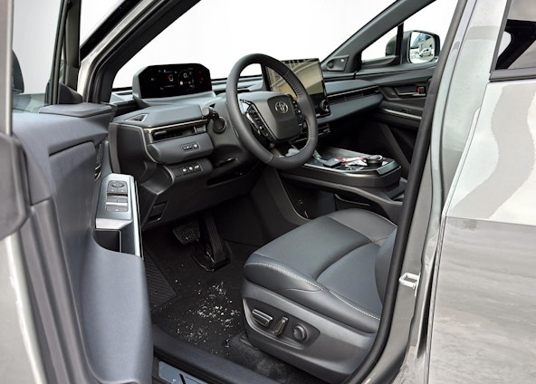 Vehicle image 6 Vehicle image 6