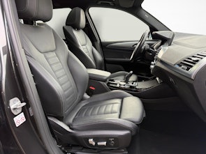 Vehicle image BMW X3 30e xDrive SAG