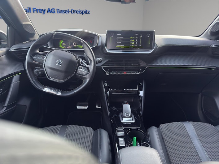 Fahrzeugbild PEUGEOT 208