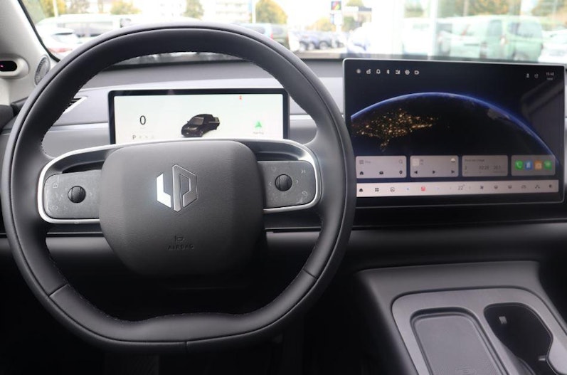 Vehicle image LEAPMOTOR C10