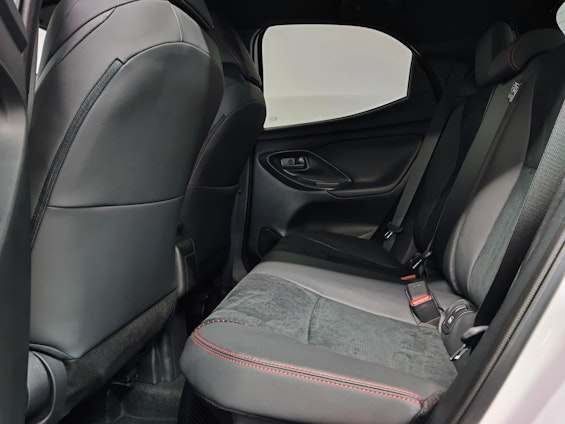 Vehicle image 5 Vehicle image 5