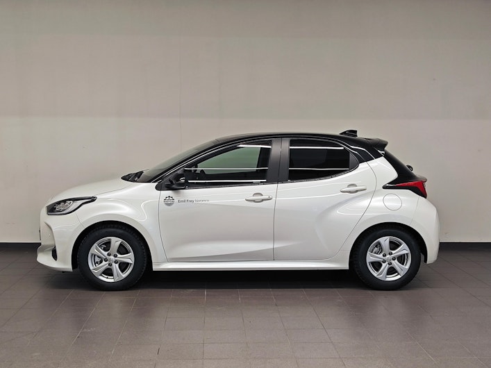 Vehicle image TOYOTA YARIS