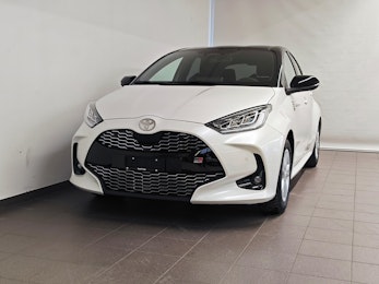 Vehicle image TOYOTA Yaris 1.5 VVT-i HSD GR Sport Vehicle image TOYOTA Yaris 1.5 VVT-i HSD GR Sport