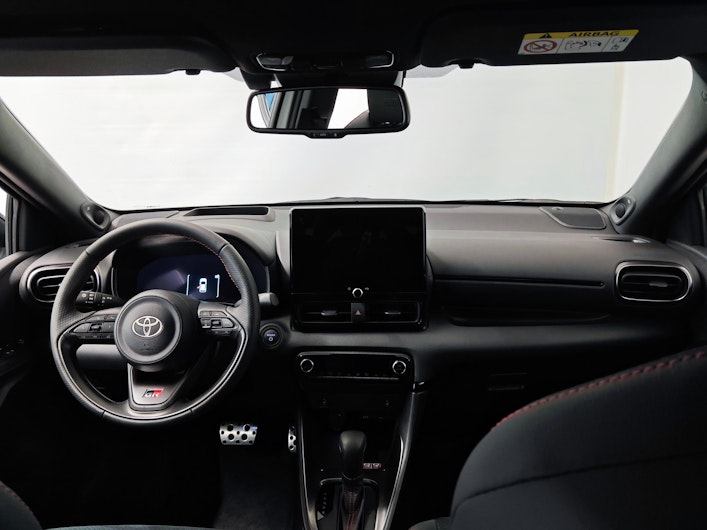 Vehicle image TOYOTA YARIS