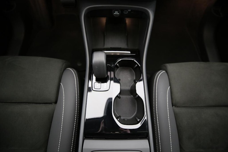 Vehicle image VOLVO XC40