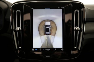 Vehicle image VOLVO XC40 E80 Twin Ultimate AWD