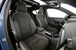 Vehicle image VOLVO XC40 E80 Twin Ultimate AWD