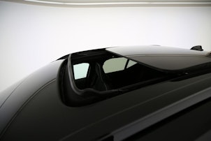 Vehicle image VOLVO XC40 E80 Twin Ultimate AWD