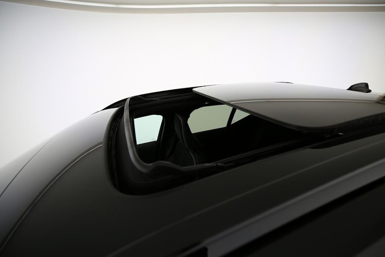 Vehicle image VOLVO XC40