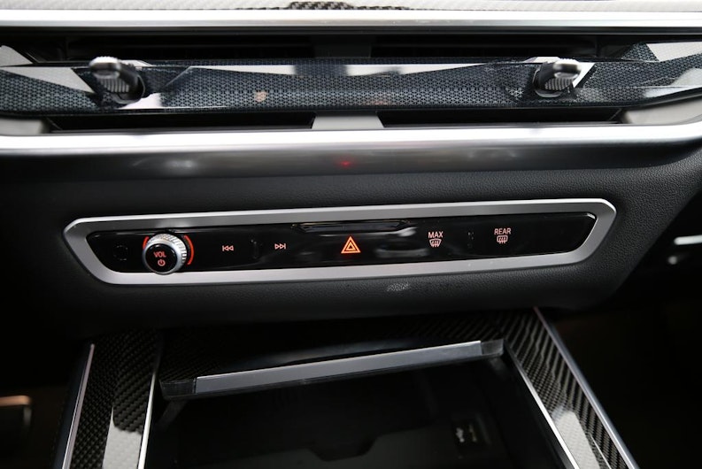 Vehicle image BMW X5