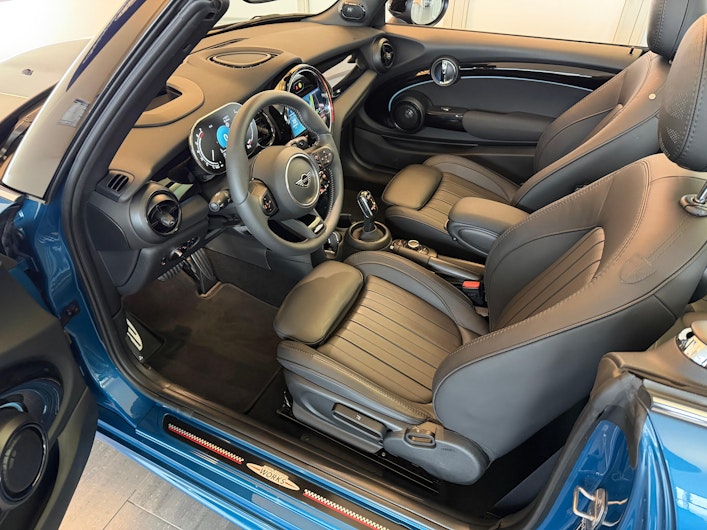 Vehicle image MINI MINI