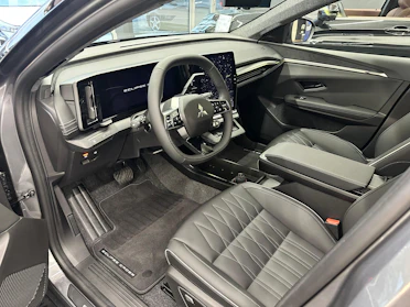 MITSUBISHI ECLIPSE CROSS 9