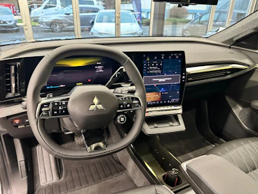 MITSUBISHI ECLIPSE CROSS 12