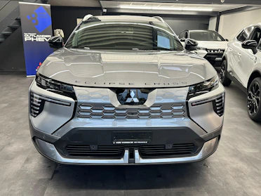 MITSUBISHI ECLIPSE CROSS 8