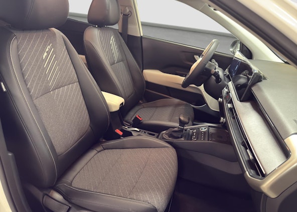 Vehicle image 9 Vehicle image 9