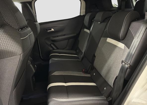 Vehicle image 10 Vehicle image 10