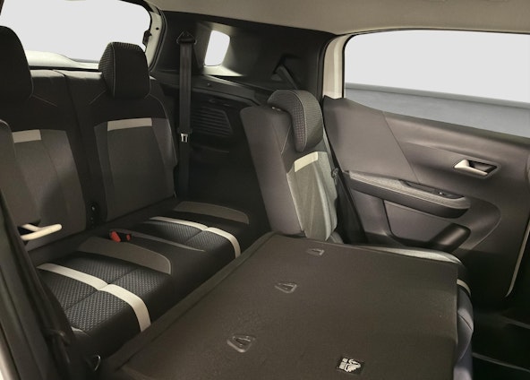 Vehicle image 11 Vehicle image 11