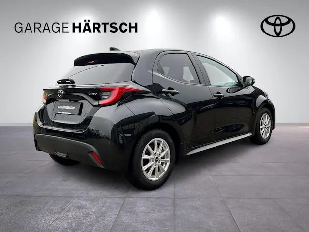 Toyota Yaris 1.5 VVT-i HSD Trend