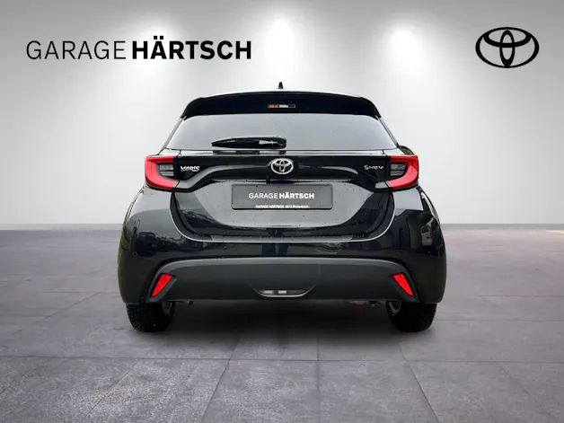 Toyota Yaris 1.5 VVT-i HSD Trend