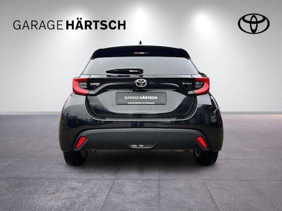 Vehicle image 4 Vehicle image 4