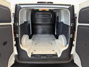 Kia PV5 Cargo 71.2 kWh Plus