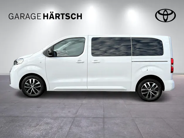 Toyota PROACE Verso L1 2.0 D Trend