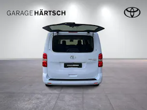 Toyota PROACE Verso L1 2.0 D Trend