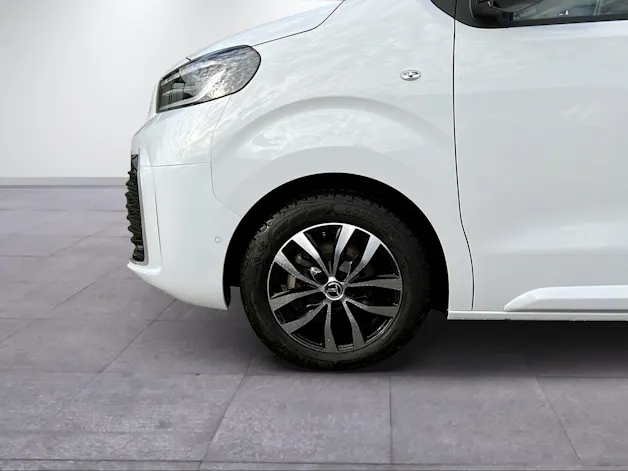 Toyota PROACE Verso L1 2.0 D Trend