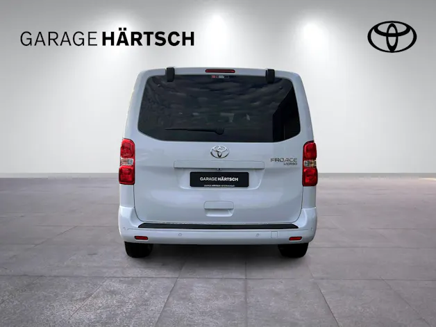 Toyota PROACE Verso L1 2.0 D Trend