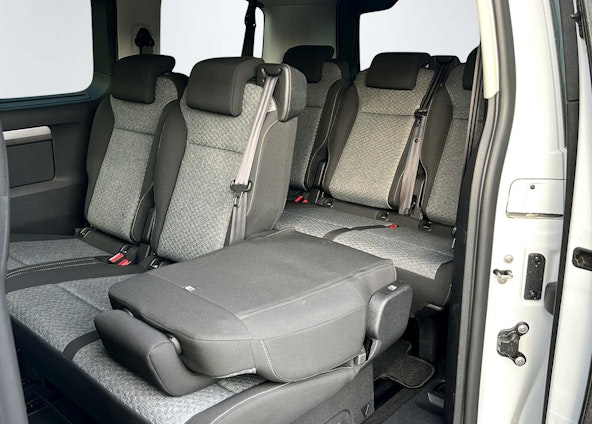 Vehicle image 15 Vehicle image 15