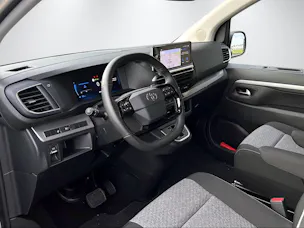 Toyota PROACE Verso L1 2.0 D Trend